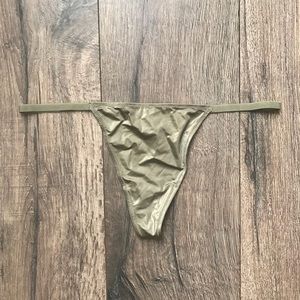 🆕 Victoria’s Secret V-String Panty